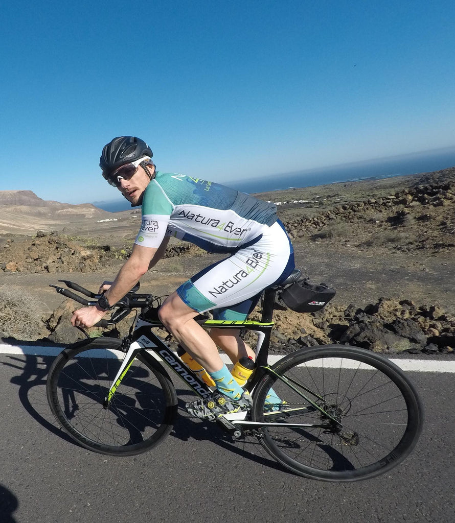 ZOOM OP DE TRIATLEET BENOIT CHEVALIER EN DE DOLTCINI TRIFUNCTION